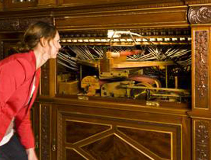 Blick in das Spielwerk des Orchestrions der Firma Inhof & Mukle, Vöhrenbach 1895. Foto: Deutsches Musikautomaten-Museum